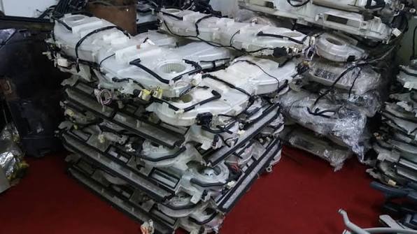 Toyota Taiwan Hiace Dual AC Unit